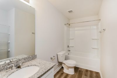 013 photo bathroom 12601209