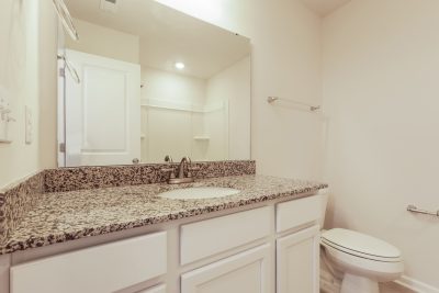 011 photo bathroom 13981079