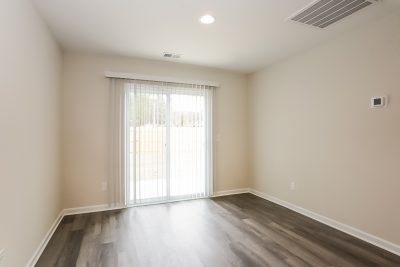 004 photo dining room 10573570