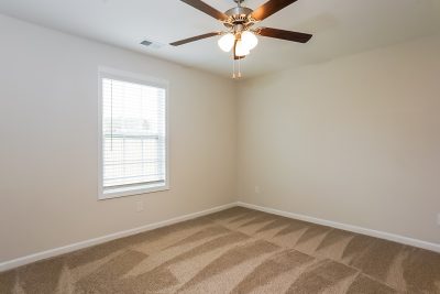 006 photo main bedroom 10573571