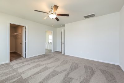 009 Main Bedroom ET61029