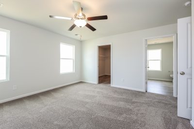 010 Main Bedroom ET61029