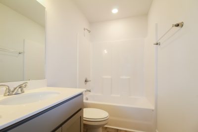 013 photo bathroom 11279687