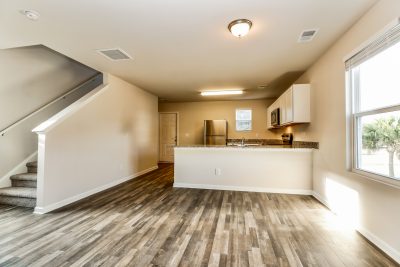 004 Living Room ET51241