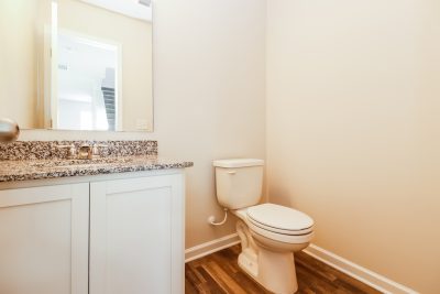 012 Bathroom ET51241