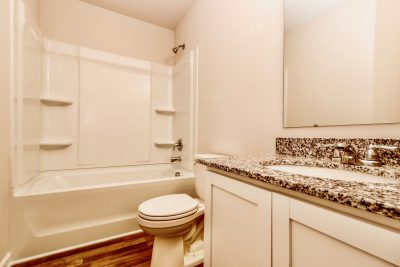 013 Bathroom ET51241