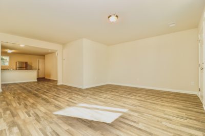 003 Living Room ET61024