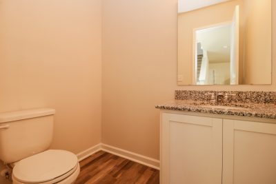 011 Bathroom ET61024