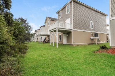 014 photo rear view 14071829