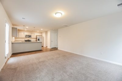 004 Living Room ET71043