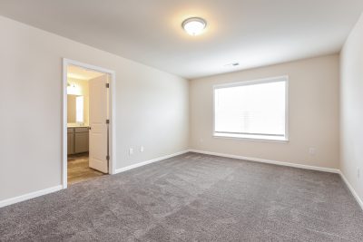 007 photo main bedroom 10397752
