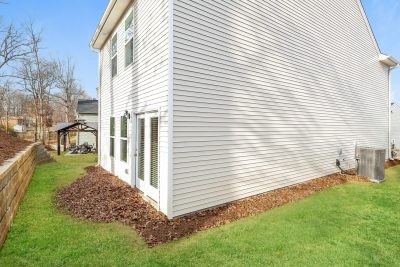 013 photo rear view 10397748