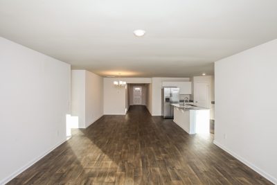 004 Living Room ET51134