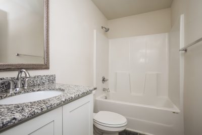 014 Bathroom ET51134