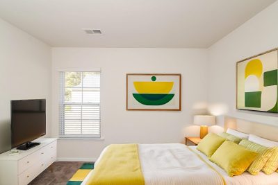 009 photo vs bedroom 15183976