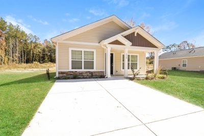 002 Front View ET91077