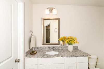 013 VS Main Bathroom ET91077