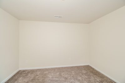 005 photo main bedroom 12955968