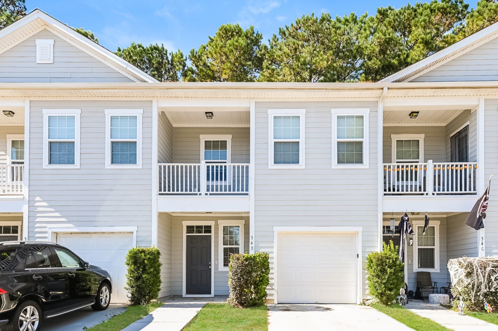 000 photo front view 13287741
