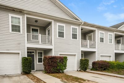 001 photo front view 15274627