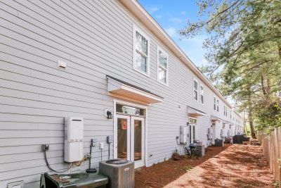 014 photo rear view 12601504