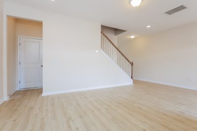 007 5 photo Living Room a926bce5 5e8f 4fa9 9b66 10fbf92bb82d