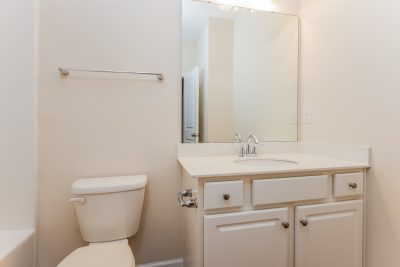 012 18 photo Bathroom 2cb7adf4 b7a7 4dd0 9cf7 cf8497ccbf2d