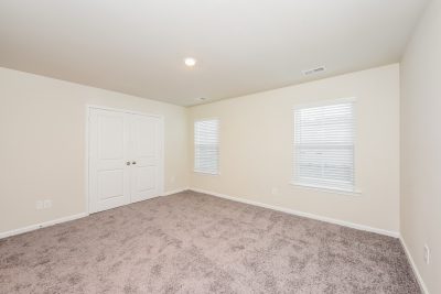 007 Main Bedroom ET42068