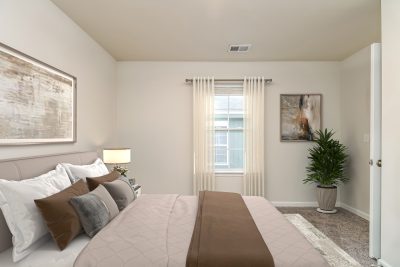 005 photo vs bedroom 15157693