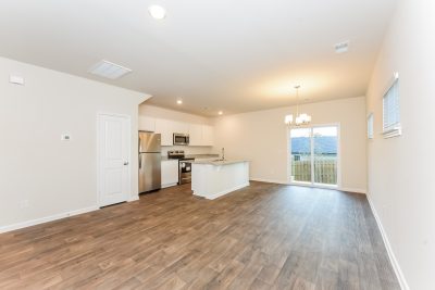003 Living Room ET42074