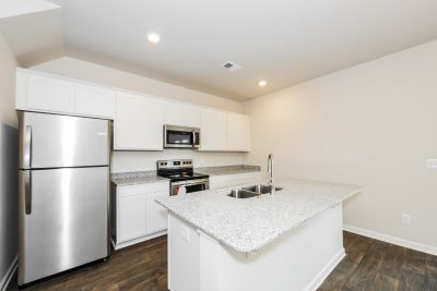 005 Kitchen ET42075