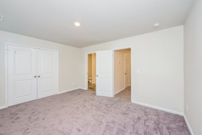 007 Main Bedroom ET42075