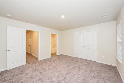 008 Main Bedroom ET42075