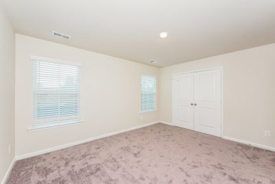 010 Bedroom ET42075