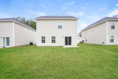 003 Rear View ET71123