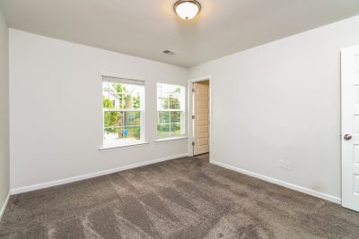 006 photo main bedroom 12727929