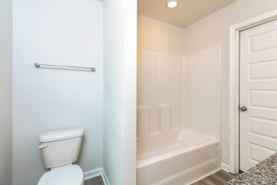 012 photo bathroom 12727920