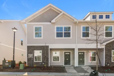 000 Front View 13531710