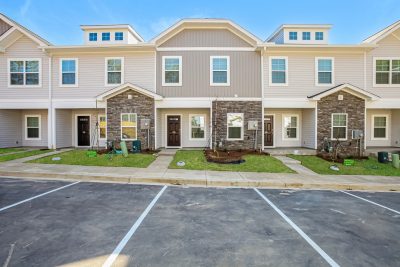 014 photo front view 13662409
