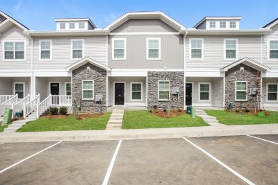 014 front view 13663940