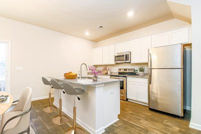 001 006 photo vs kitchen 15157689