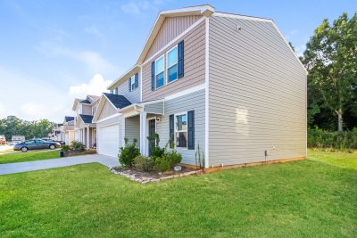 002 Front View ET31045