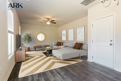 002 Duncan SC 376 White Peach Way