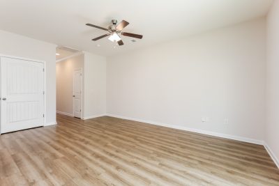 003 photo living room 14028373