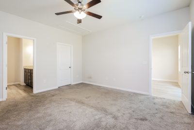 007 photo main bedroom 13068924