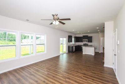 003 Living Room ET81027