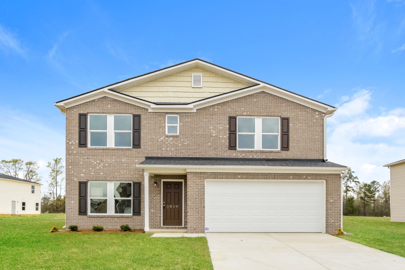 000 front view 12576219