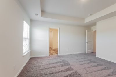 008 photo main bedroom 10348156