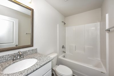 012 photo bathroom 10266553