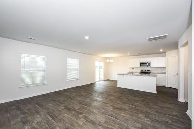 004 Living Room ET61010